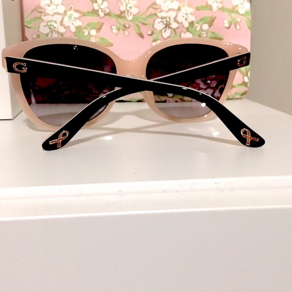 GUESS- Breast Cancer Awareness Limited Edition Sunglasses!